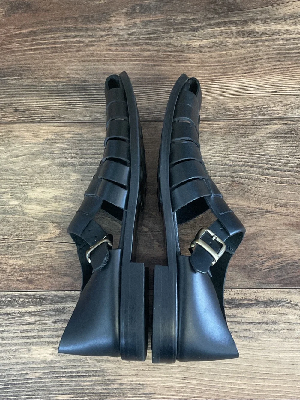 Pronto Uomo Men's Black Leather Closed Toe Fisherman Sandals 8M